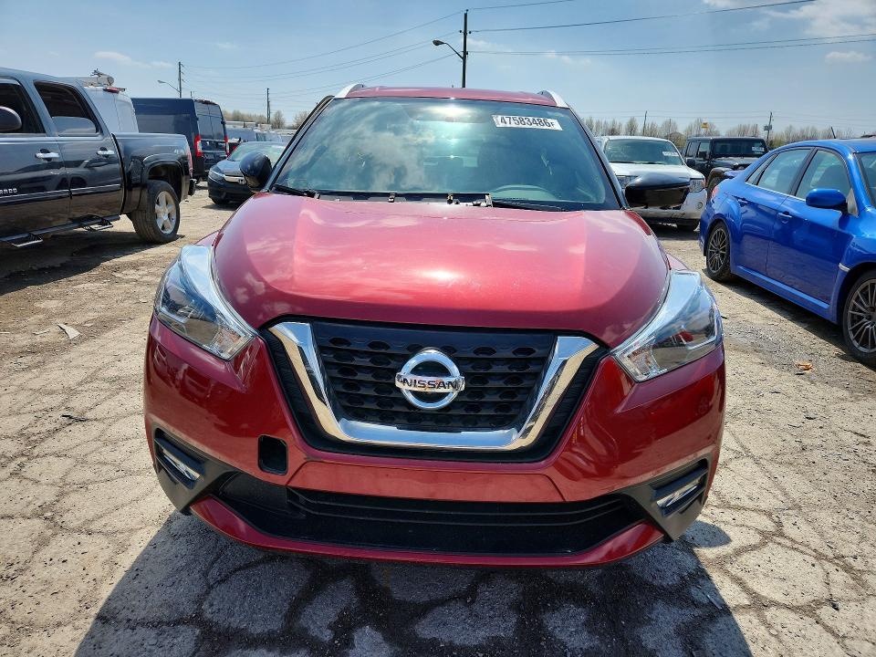 47583486 :رقم المزاد ، 3N1CP5CU1JL540744 vin ، 2018 Nissan Kicks مزاد بيع