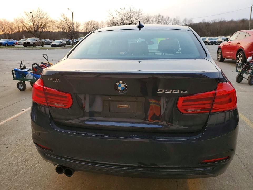 2017 Bmw 330e მანქანა იყიდება აუქციონზე, vin: WBA8E1C38HA029166, აუქციონის ნომერი: 45491556