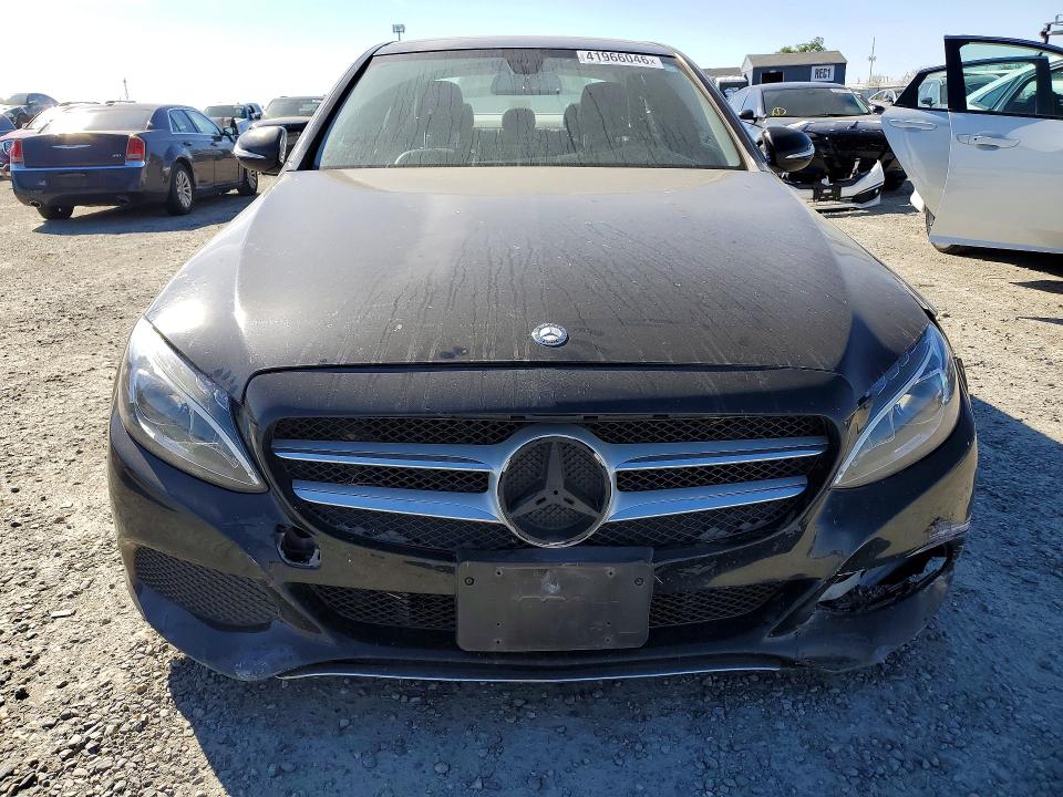 41966046 :رقم المزاد ، 55SWF4JB6FU065475 vin ، 2015 Mercedes-benz C مزاد بيع