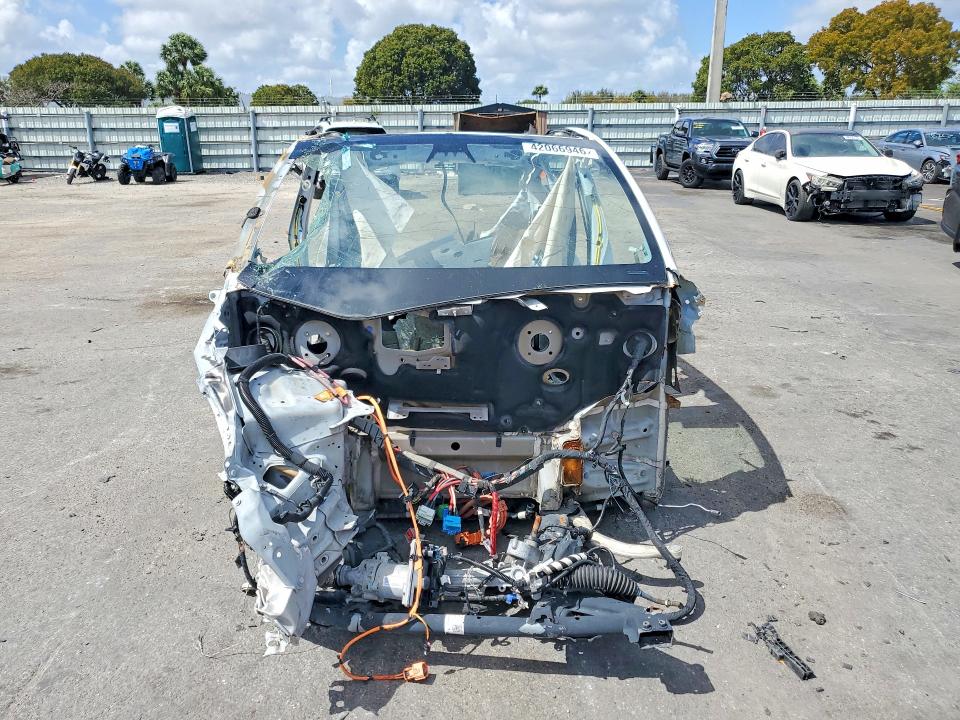 2022 Tesla Model Y მანქანა იყიდება აუქციონზე, vin: 7SAYGDEF5NF327427, აუქციონის ნომერი: 42066946