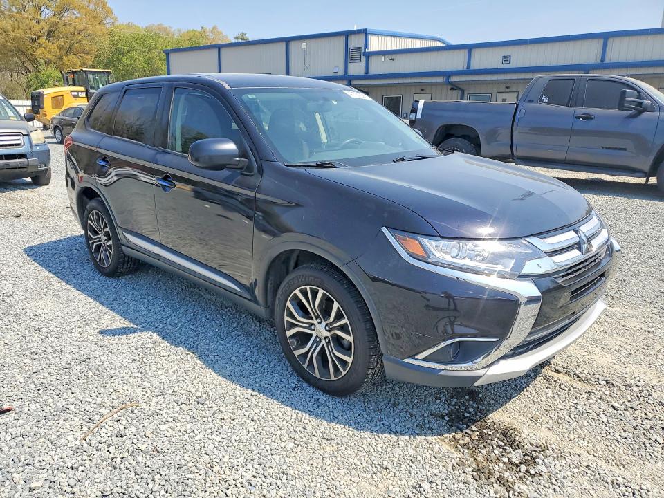 Продаж на аукціоні авто 2018 Mitsubishi Outlander, vin: JA4AZ3A36JZ058819, номер лоту: 47781826