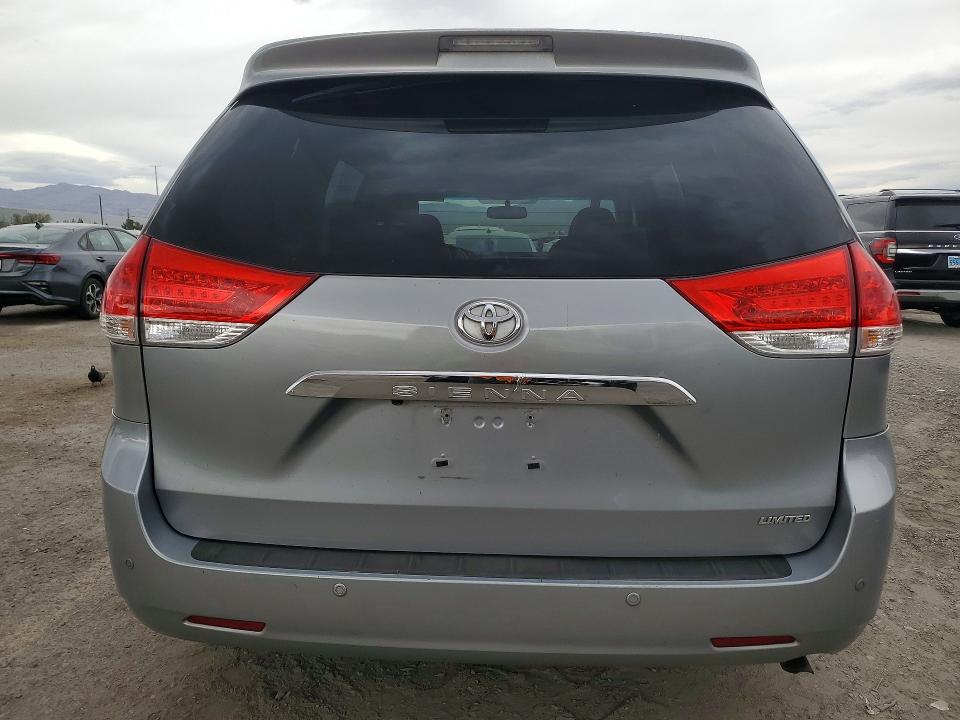 Продажа на аукционе авто 2011 Toyota Sienna, vin: 5TDYK3DC8BS061485, номер лота: 48315186
