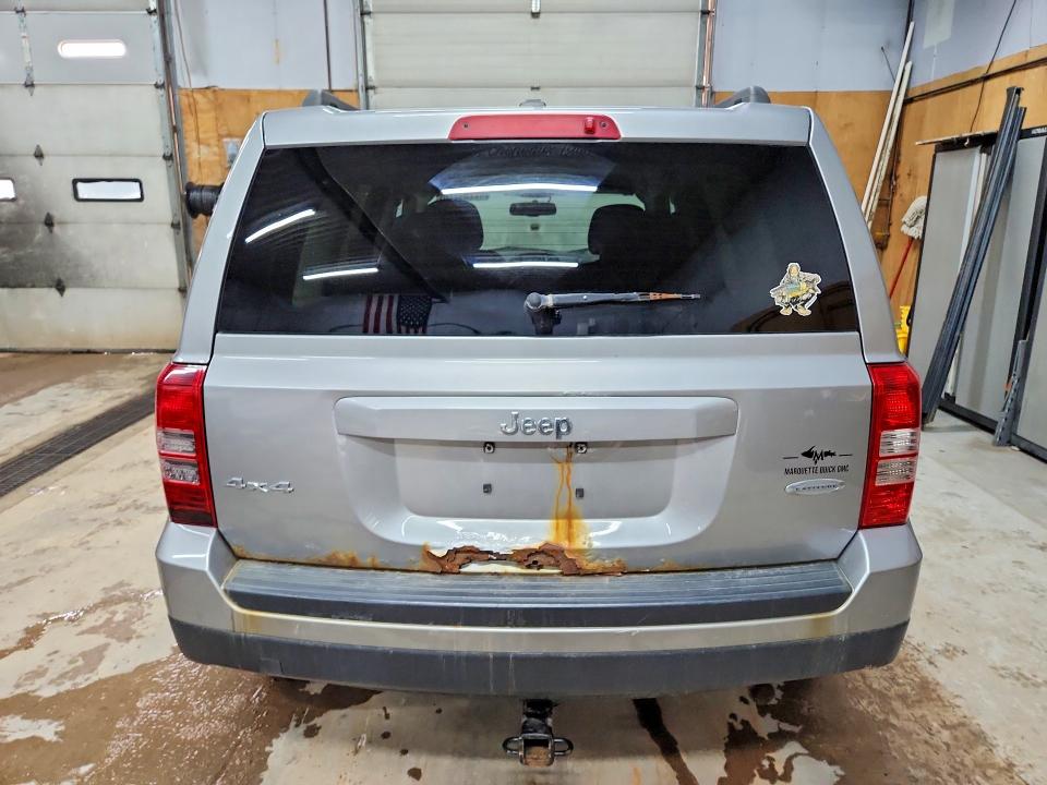 47731926 :رقم المزاد ، 1C4NJRFB5GD542049 vin ، 2016 Jeep Patriot مزاد بيع
