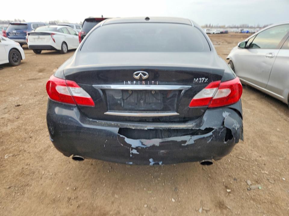47032706 :رقم المزاد ، JN1BY1AR7BM372390 vin ، 2011 Infiniti M37 مزاد بيع