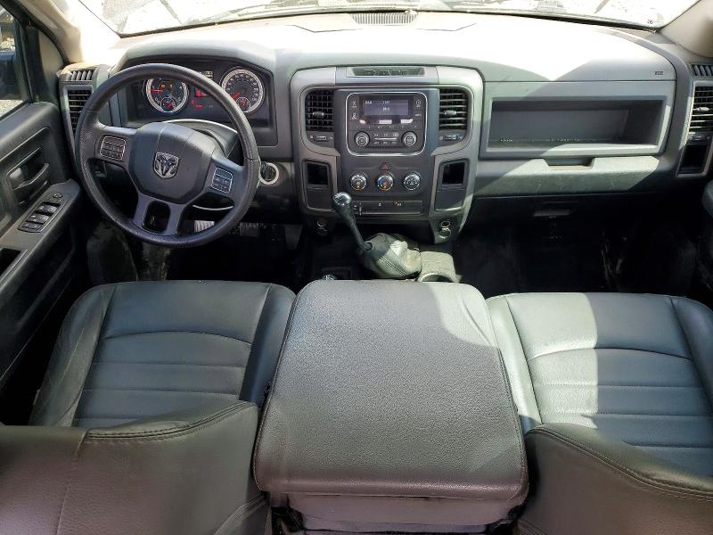 47826676 :رقم المزاد ، 3C6UR5CL0HG677686 vin ، 2017 Ram 2500 مزاد بيع