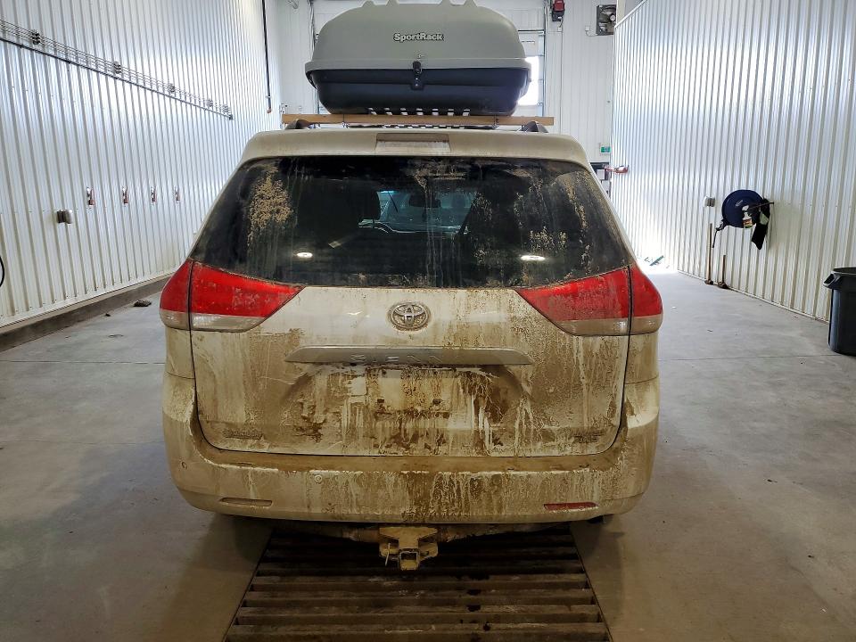 Продажа на аукционе авто 2014 Toyota Sienna, vin: 5TDDK3DCXES085242, номер лота: 41816986