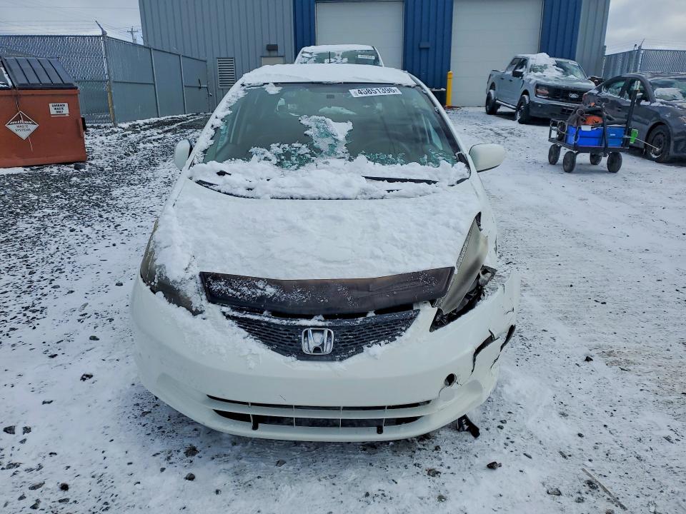 2013 Honda Fit მანქანა იყიდება აუქციონზე, vin: LUCGE8H56D3005587, აუქციონის ნომერი: 46851396