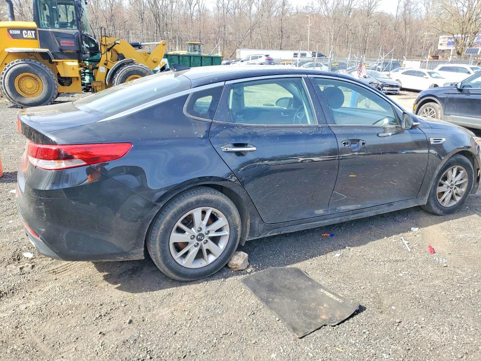 Auction sale of the 2016 Kia Optima, vin: 5XXGT4L32GG032105, lot number: 46883786