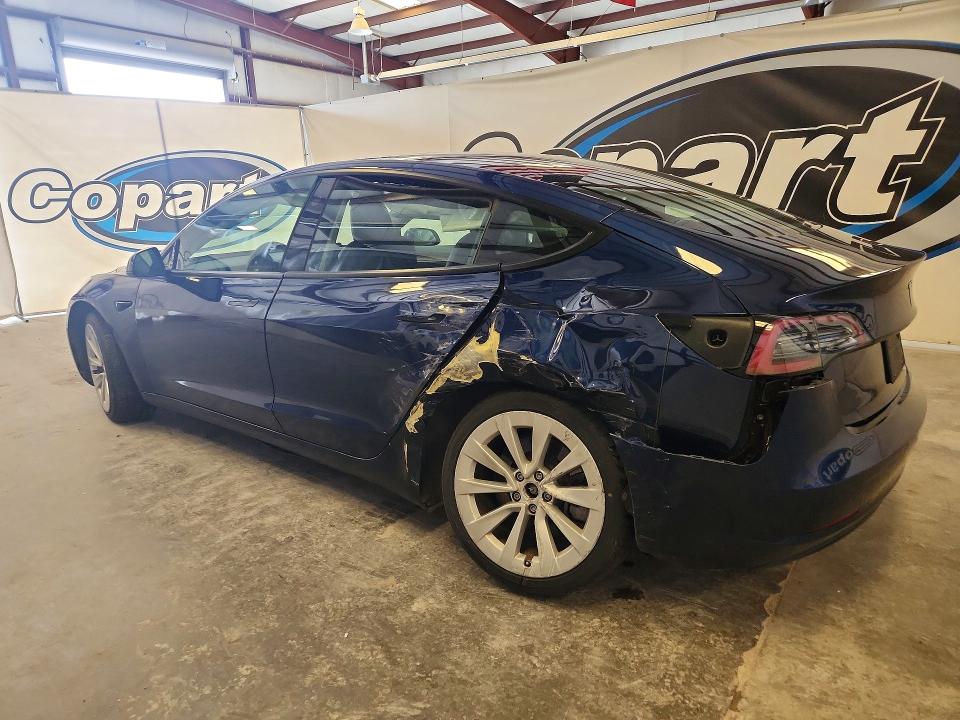 48025116 :رقم المزاد ، 5YJ3E1EA0NF371075 vin ، 2022 Tesla Model 3 مزاد بيع
