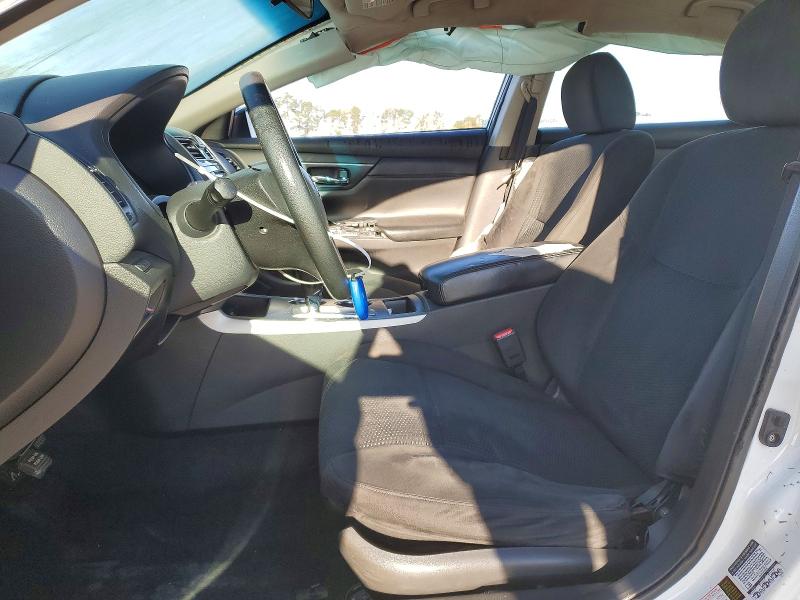 2015 Nissan Altima მანქანა იყიდება აუქციონზე, vin: 1N4AL3AP2FC253018, აუქციონის ნომერი: 46005336