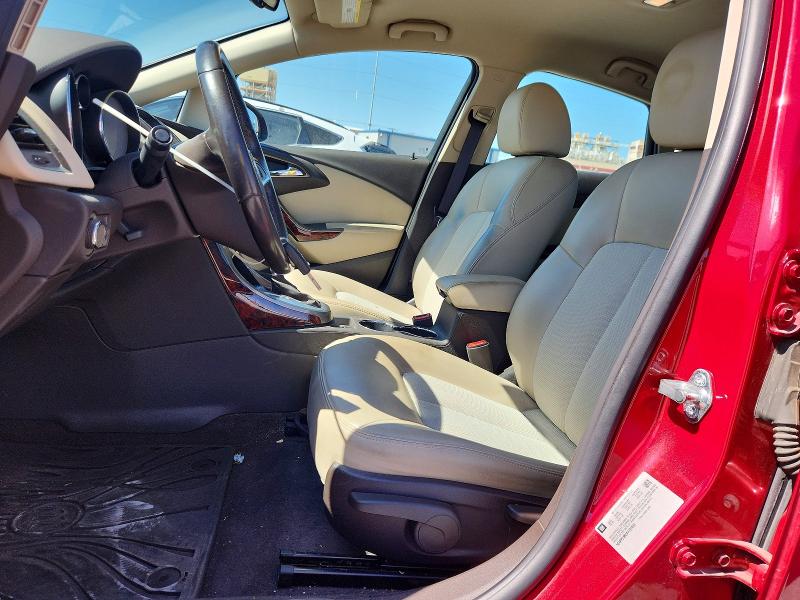 47032096 :رقم المزاد ، 1G4PP5SK5F4197833 vin ، 2015 Buick Verano مزاد بيع