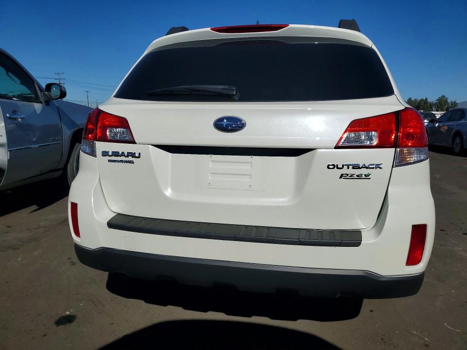 46957166 :رقم المزاد ، 4S4BRBSC8D3292093 vin ، 2013 Subaru Outback مزاد بيع