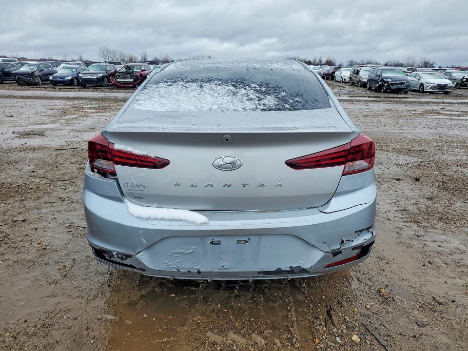 2020 Hyundai Elantra მანქანა იყიდება აუქციონზე, vin: 5NPD74LF2LH590259, აუქციონის ნომერი: 45591966