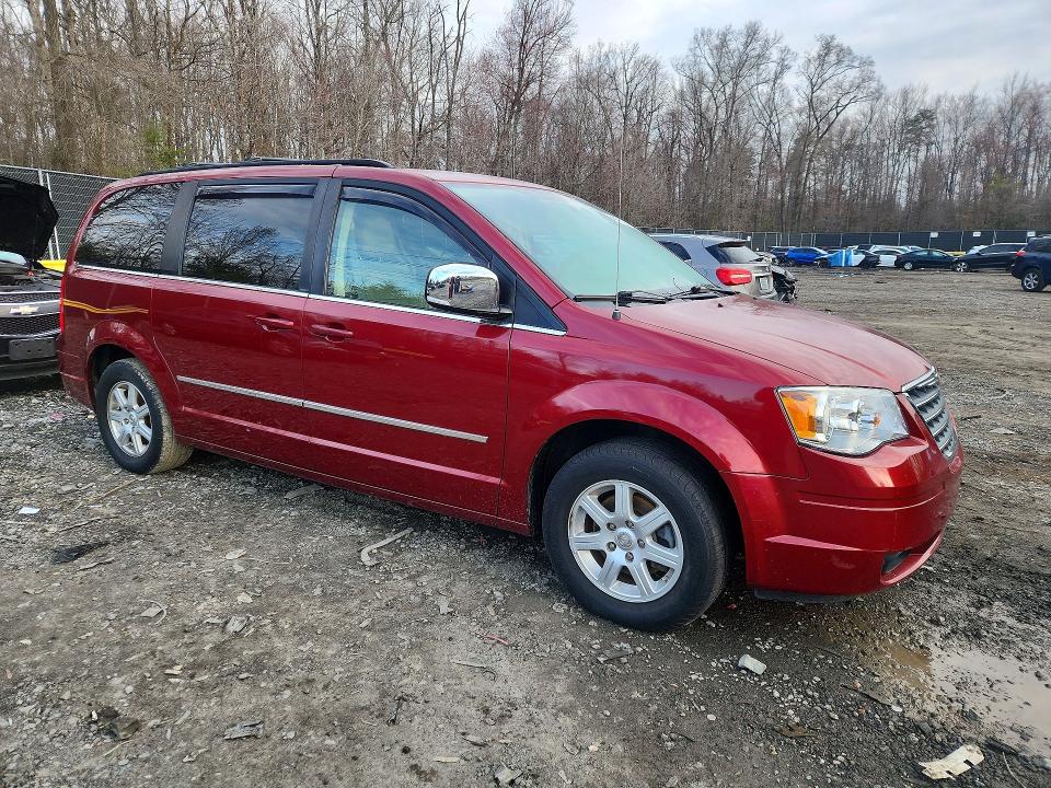 46673726 :رقم المزاد ، 2A4RR5D1XAR494852 vin ، 2010 Chrysler Town & Country مزاد بيع