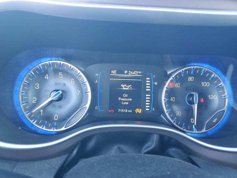 79669015 :رقم المزاد ، 2C4RC1DG2MR570332 vin ، 2021 Chrysler Voyager مزاد بيع