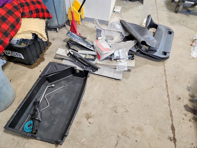 79297485 :رقم المزاد ، JTDKN3DU2E1744158 vin ، 2014 Toyota Prius 5dr مزاد بيع