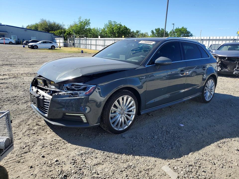 Продажа на аукционе авто 2017 Audi A3, vin: WAUTPBFF6HA133171, номер лота: 47368806
