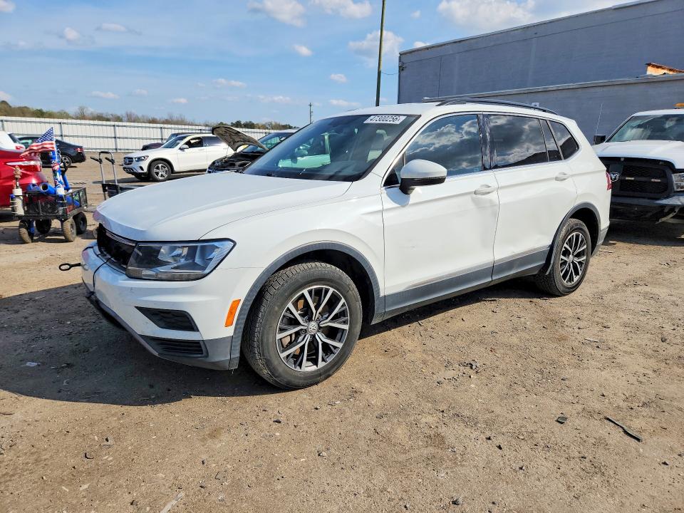 2018 Volkswagen Tiguan მანქანა იყიდება აუქციონზე, vin: 3VV3B7AX1JM221120, აუქციონის ნომერი: 47300256