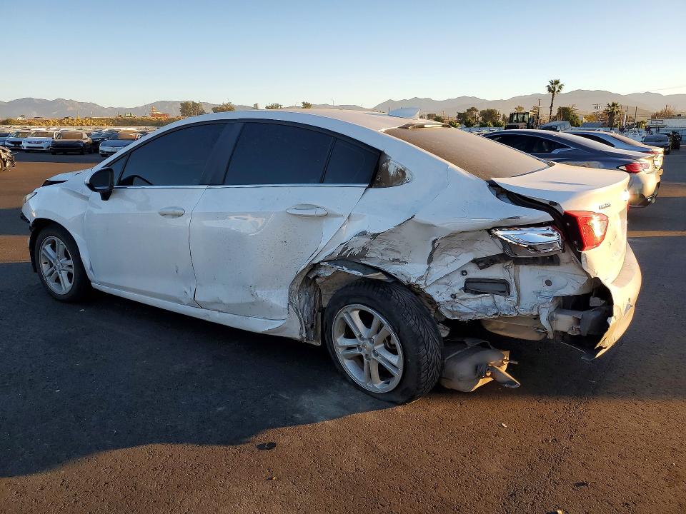 46321936 :رقم المزاد ، 1G1BE5SM9J7192253 vin ، 2018 Chevrolet Cruze مزاد بيع