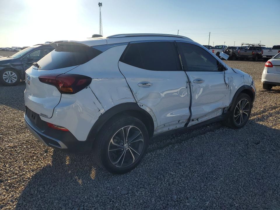 45530266 :رقم المزاد ، KL4MMDS27NB135879 vin ، 2022 Buick Encore Gx مزاد بيع