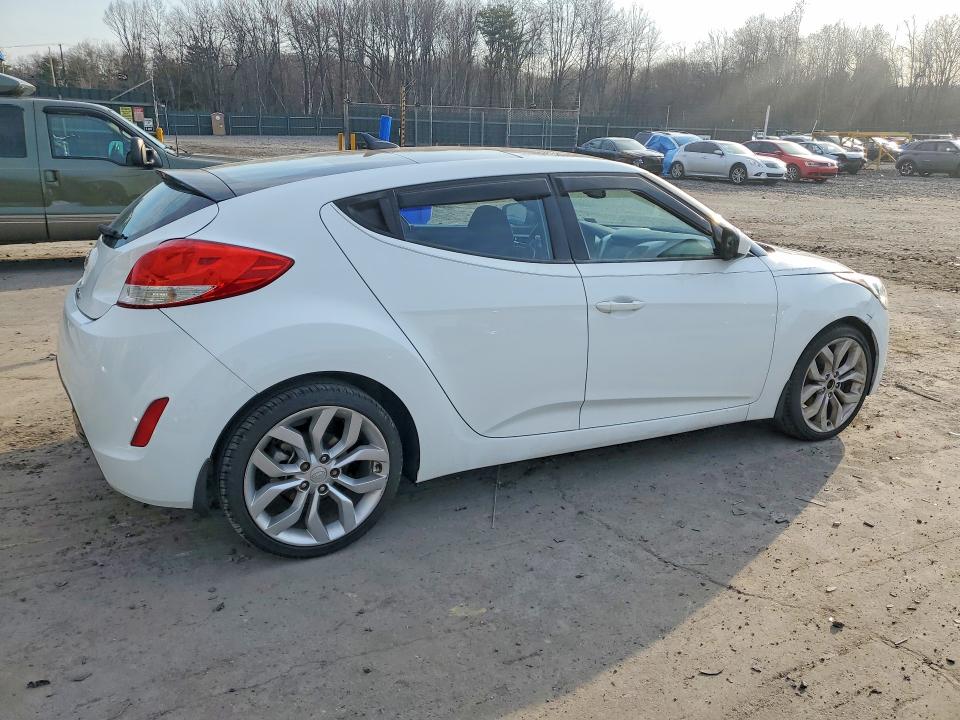 47296856 :رقم المزاد ، KMHTC6AD2DU110938 vin ، 2013 Hyundai Veloster مزاد بيع