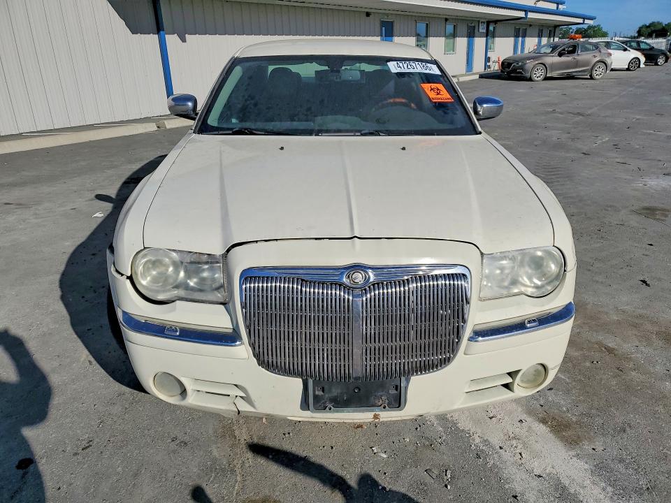 2006 Chrysler 300c მანქანა იყიდება აუქციონზე, vin: 2C3LA63H36H242658, აუქციონის ნომერი: 47267186