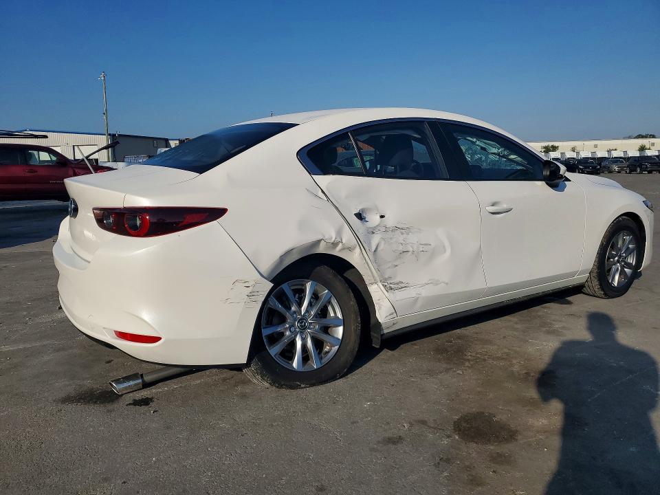 Продаж на аукціоні авто 2026 Mazda 3, vin: JM1BPAAL0T1860952, номер лоту: 47535776