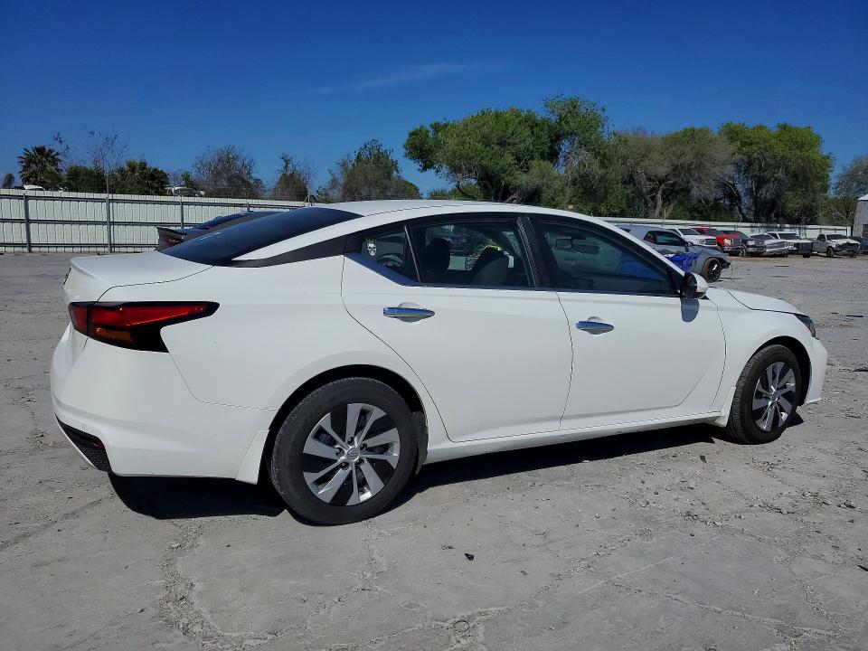 46047186 :رقم المزاد ، 1N4BL4BV4PN358253 vin ، 2023 Nissan Altima مزاد بيع