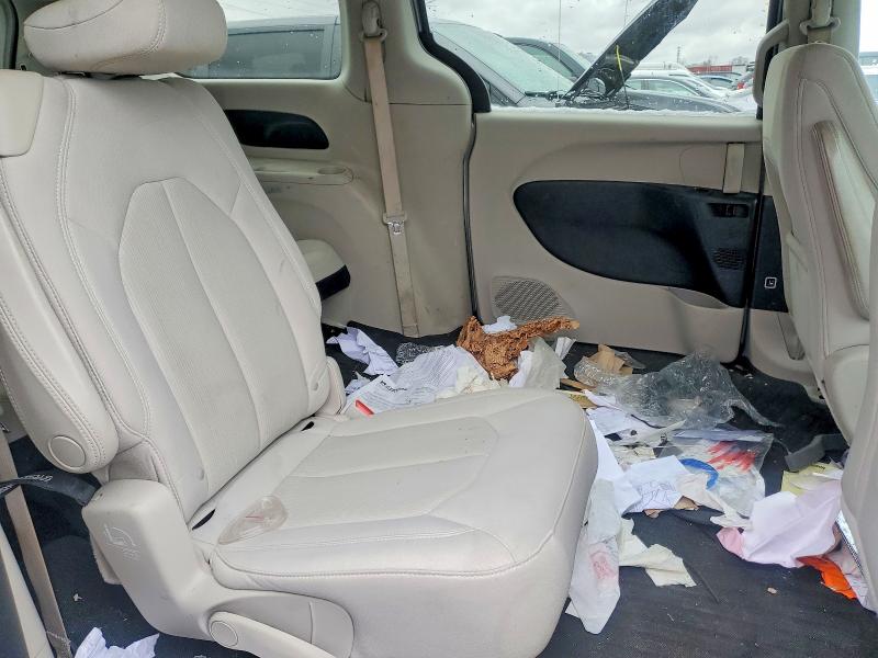 41815026 :رقم المزاد ، 2C4RC1DG9HR507735 vin ، 2017 Chrysler Pacifica مزاد بيع