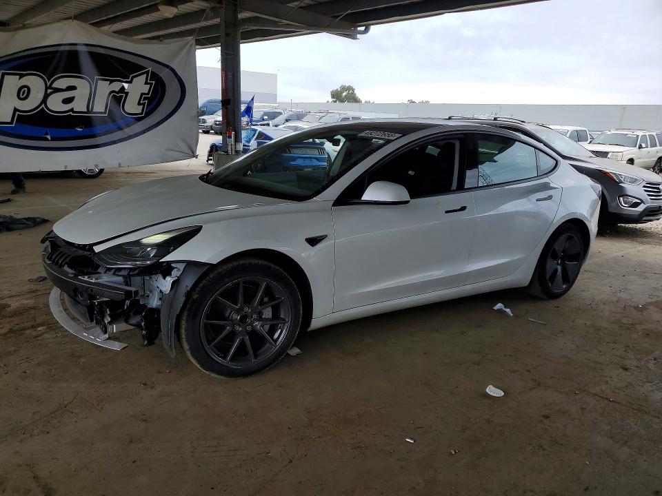 Auction sale of the 2021 Tesla Model 3, vin: 5YJ3E1EA4MF921425, lot number: 48272656