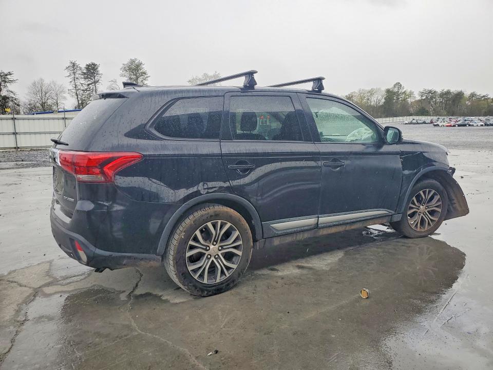 Продаж на аукціоні авто 2018 Mitsubishi Outlander, vin: JA4AD2A3XJZ052966, номер лоту: 45985856