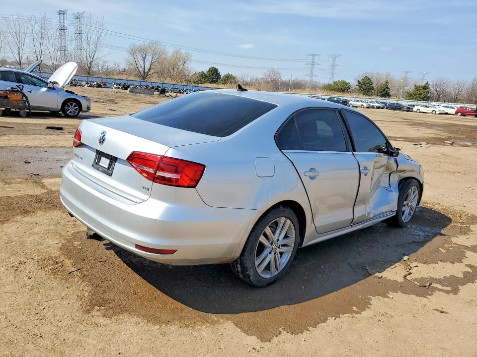 47761876 :رقم المزاد ، 3VWLA7AJ8FM244024 vin ، 2015 Volkswagen Jetta مزاد بيع