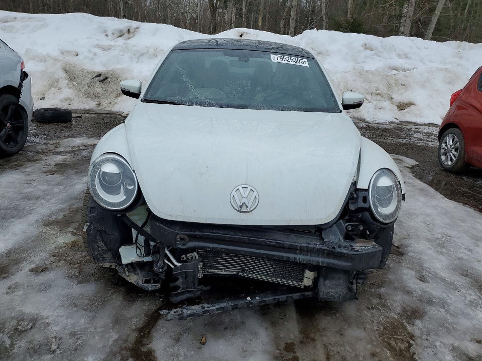 2017 Volkswagen Beetle მანქანა იყიდება აუქციონზე, vin: 3VWJ17AT9HM627370, აუქციონის ნომერი: 79525305