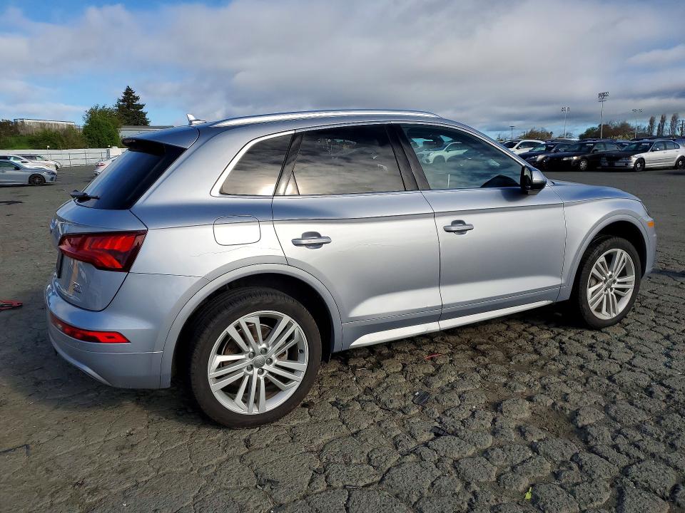 Продажа на аукционе авто 2018 Audi Q5, vin: WA1BNAFY8J2008456, номер лота: 79483125