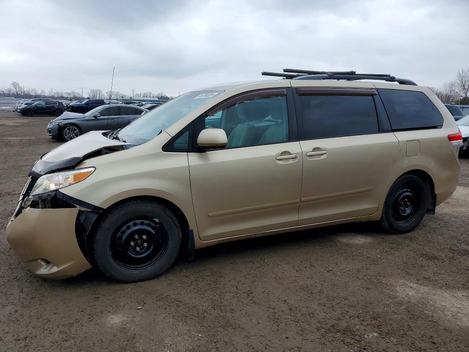 Aukcja sprzedaży 2011 Toyota Sienna, vin: 5TDKK3DC3BS047628, numer aukcji: 41754026