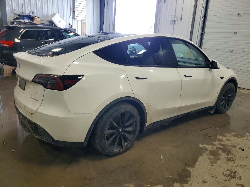45522496 :رقم المزاد ، 5YJYGDEE0MF253725 vin ، 2021 Tesla Model Y مزاد بيع