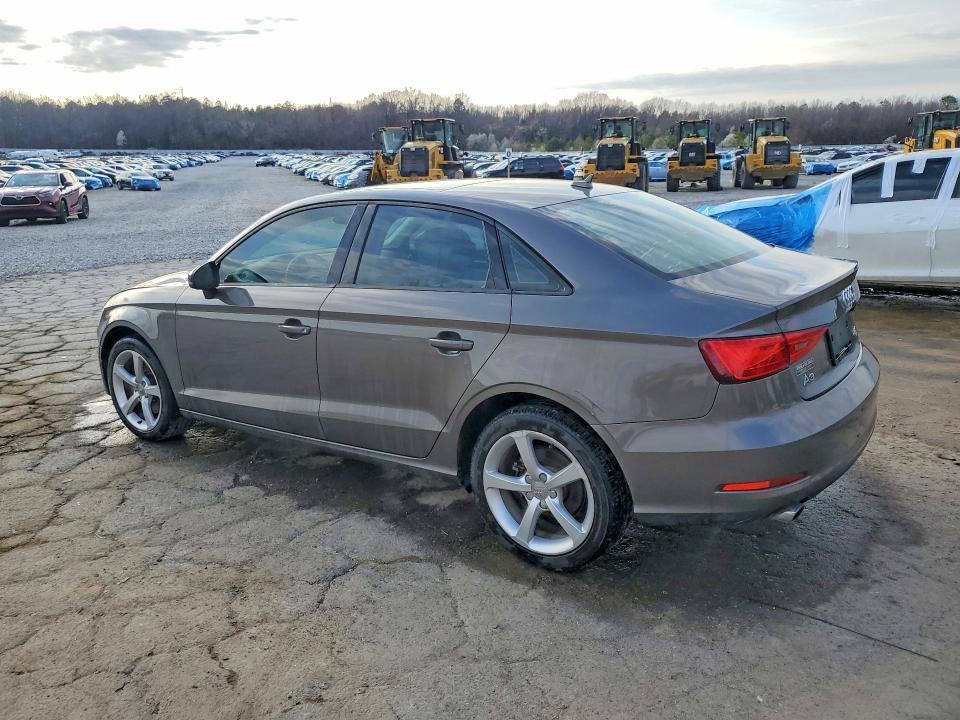 Продажа на аукционе авто 2015 Audi A3, vin: WAUBFGFF8F1054111, номер лота: 78982635