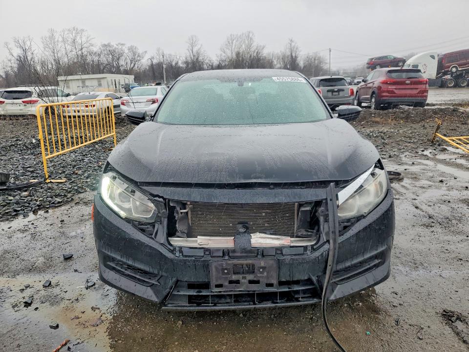 Продаж на аукціоні авто 2018 Honda Civic, vin: 2HGFC2F54JH575524, номер лоту: 45575886