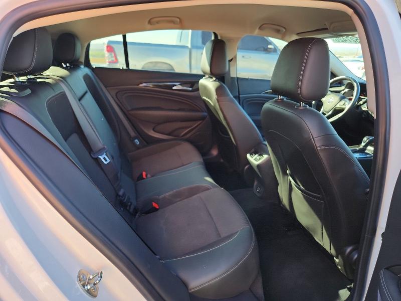 45527426 :رقم المزاد ، W04GN6SX2J1067556 vin ، 2018 Buick Regal مزاد بيع