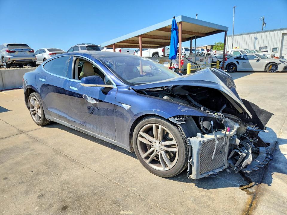 Продажа на аукционе авто 2013 Tesla Model S, vin: 5YJSA1CG8DFP21789, номер лота: 47264786