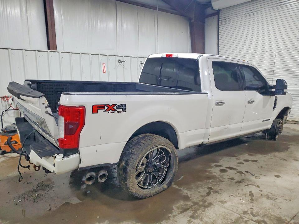 46373816 :رقم المزاد ، 1FT8W3BT6JEB63931 vin ، 2018 Ford F350 مزاد بيع