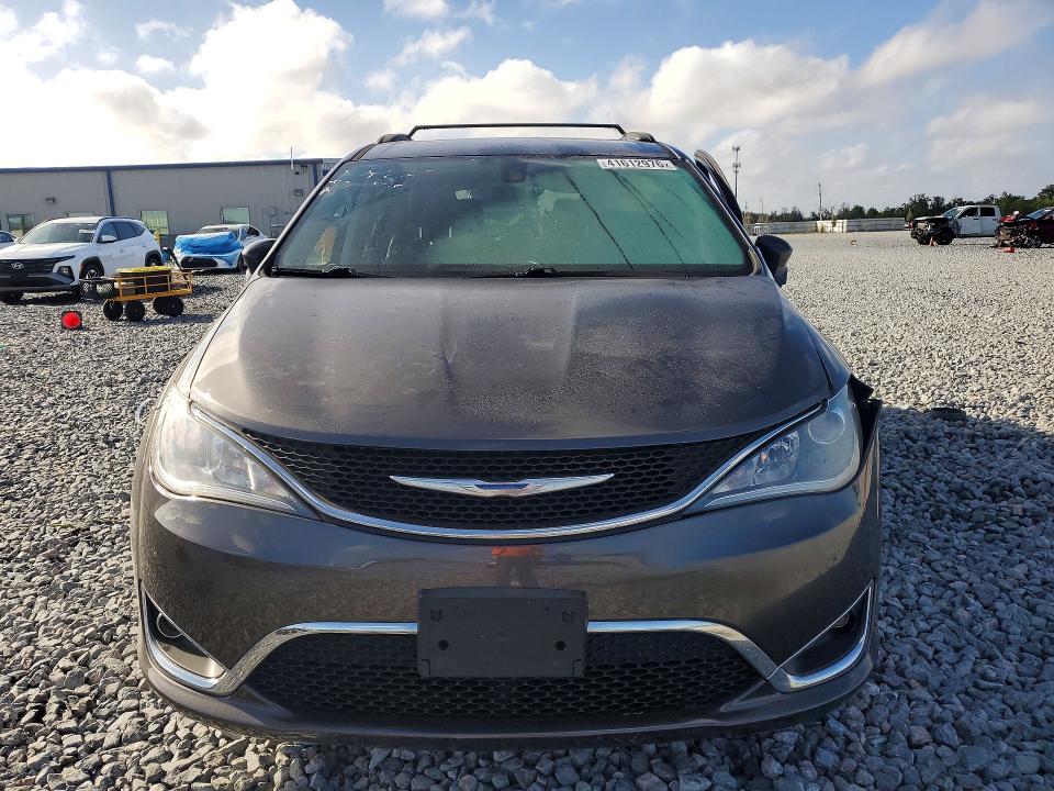 Продаж на аукціоні авто 2017 Chrysler Pacifica, vin: 2C4RC1BG8HR730335, номер лоту: 41612976