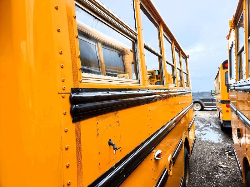 2011 Thomas School Bus მანქანა იყიდება აუქციონზე, vin: 1GB6G5BG2B1104424, აუქციონის ნომერი: 75969655