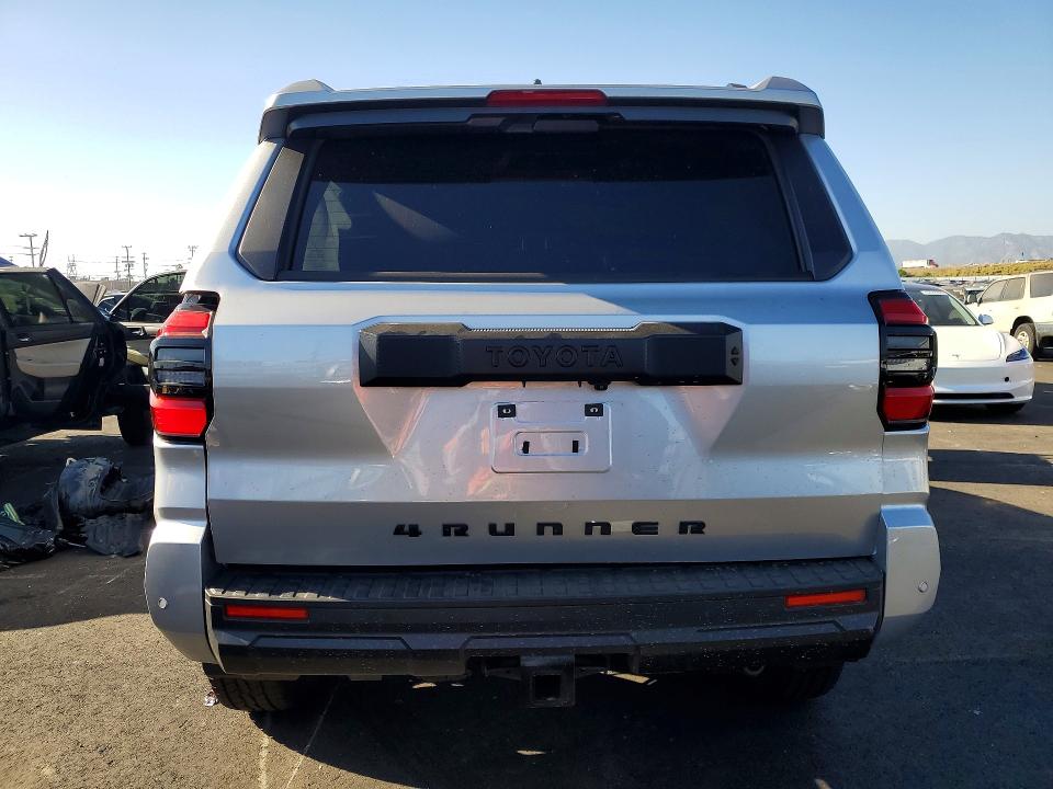 2025 Toyota 4runner მანქანა იყიდება აუქციონზე, vin: JTEVA5BR3S5049304, აუქციონის ნომერი: 45634296