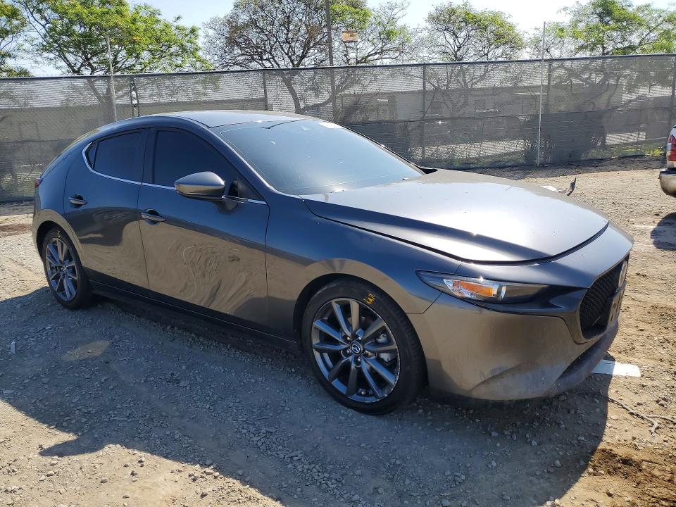 47315906 :رقم المزاد ، JM1BPAKL0N1518368 vin ، 2022 Mazda 3 مزاد بيع