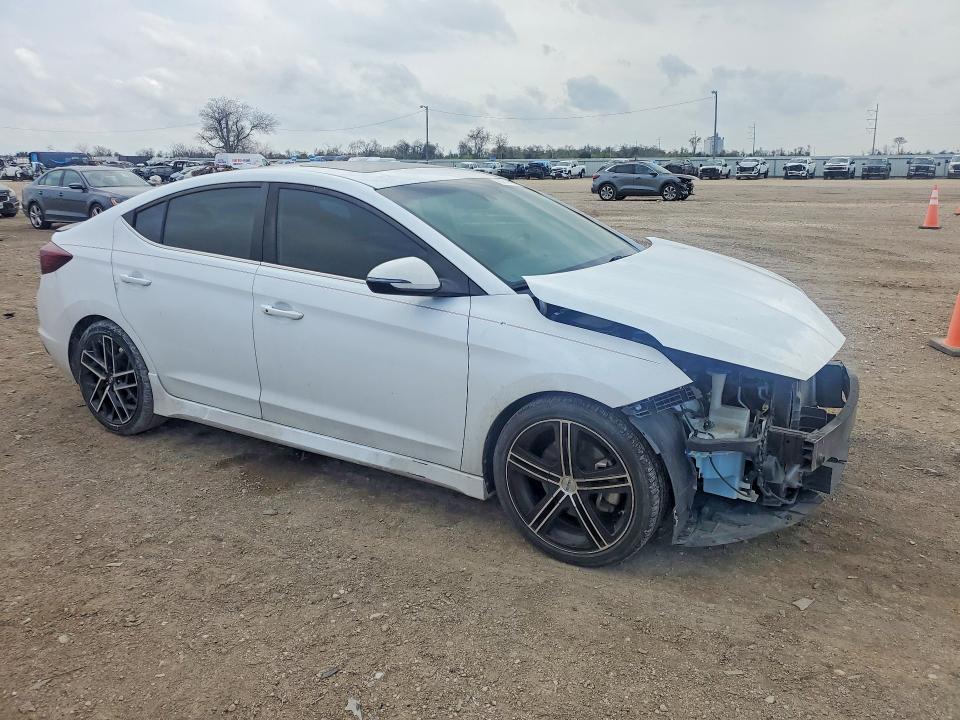 2020 Hyundai Elantra მანქანა იყიდება აუქციონზე, vin: KMHD04LB4LU012621, აუქციონის ნომერი: 45654456