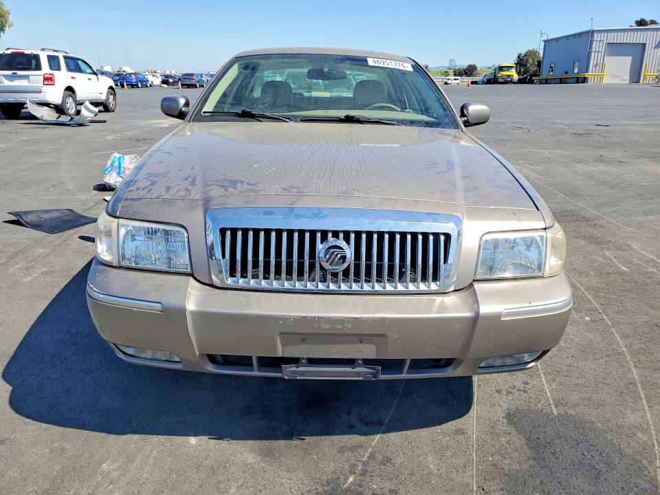 2006 Mercury Grand Marquis მანქანა იყიდება აუქციონზე, vin: 2MEFM75W96X619323, აუქციონის ნომერი: 46951376