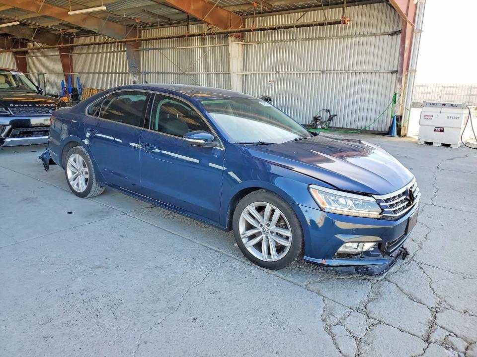 2018 Volkswagen Passat მანქანა იყიდება აუქციონზე, vin: 1VWBA7A34JC044569, აუქციონის ნომერი: 47323276