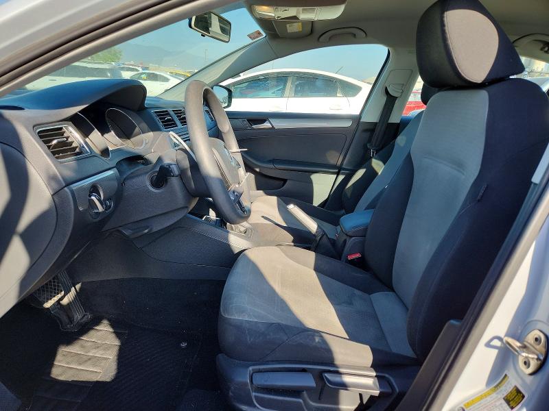 47115986 :رقم المزاد ، 3VW2B7AJ3HM401325 vin ، 2017 Volkswagen Jetta مزاد بيع