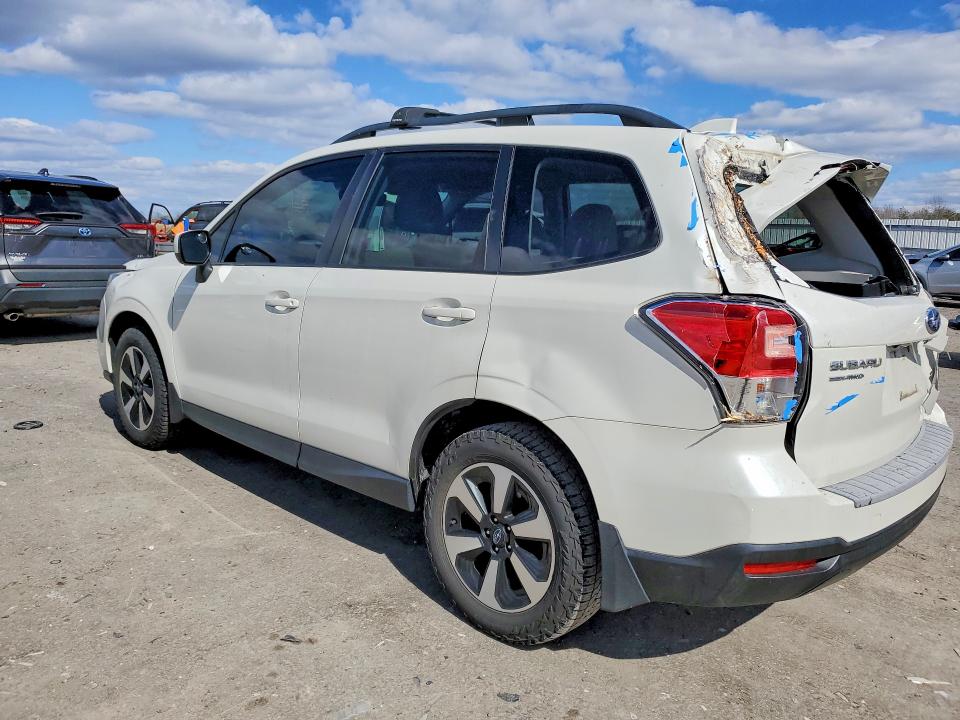 2017 Subaru Forester მანქანა იყიდება აუქციონზე, vin: JF2SJAGC8HH801723, აუქციონის ნომერი: 46435786